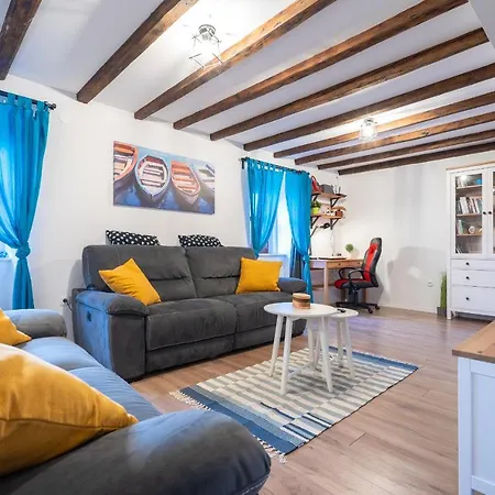 House Nova