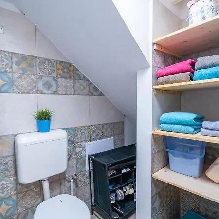 House Nova 펜션 Stara Baška