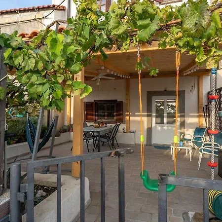 펜션 House Nova Stara Baška
