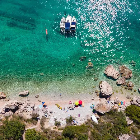 Feriehus House Nova *